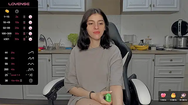 broosnica1 online show from January 24, 2025, 8:02 am