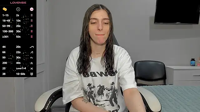 broosnica1 online show from November 25, 2025, 6:24 am