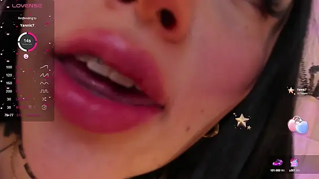 ViolettaHotLatin  online show from February 27, 2025, 5:47 pm