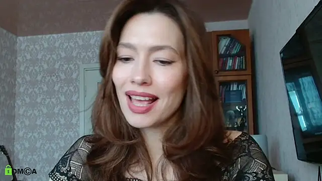 alicia spicy online show from March 11, 2026, 4:29 am