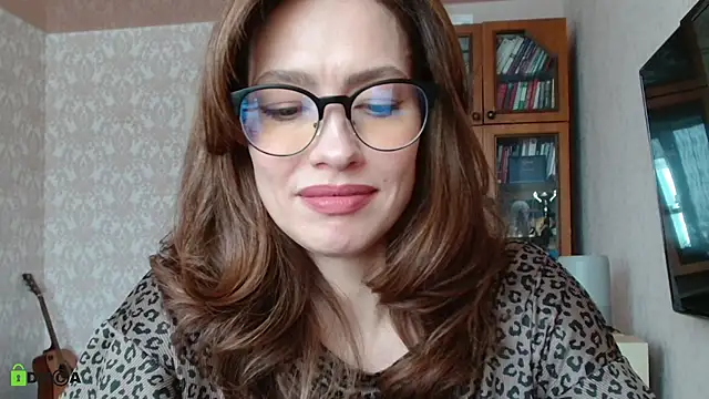 alicia spicy online show from March 12, 2026, 8:09 am