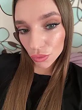 adel secret online show from February 20, 2025, 9:44 am