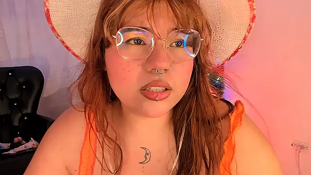 Snapshot of Samanta_cutee chatting on January 11, 2025, 8:32 pm Samanta cutee online show from January 11, 2025, 8:32 pm