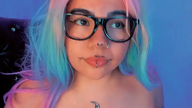 Snapshot of Samanta_cutee chatting on February 7, 2025, 10:41 pm Samanta cutee online show from February 7, 2025, 10:41 pm