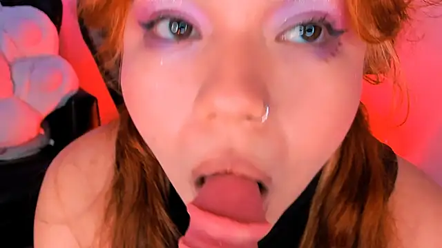 Snapshot of Samanta_cutee chatting on February 17, 2025, 2:37 pm Samanta cutee online show from February 17, 2025, 2:37 pm