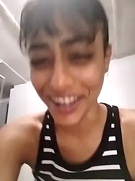 cleopatra-phaedra online show from December 13, 2024, 5:43 pm