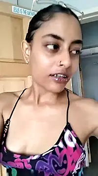 cleopatra-phaedra online show from January 11, 2025, 2:25 pm