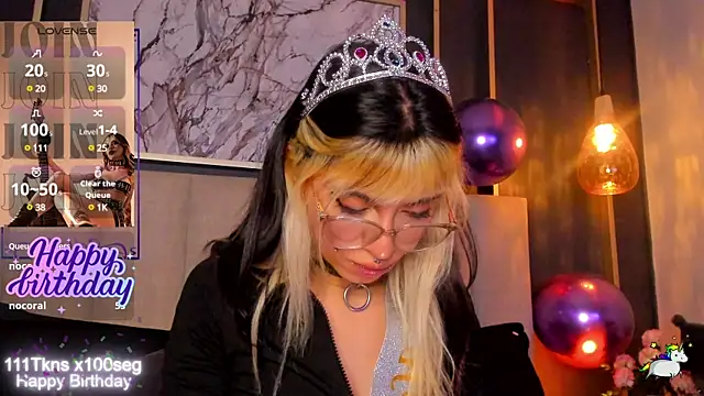 Violetta Nur online show from December 16, 2024, 7:58 am