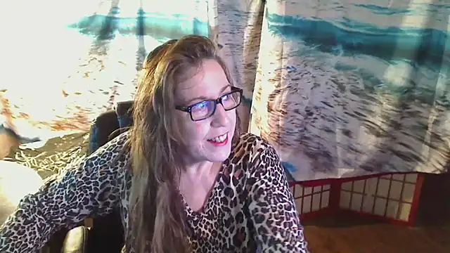 Snapshot of Ireallysquirt chatting on February 17, 2025, 2:53 am Ireallysquirt online show from February 17, 2025, 2:53 am