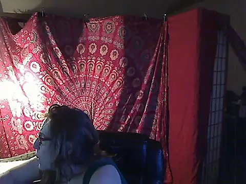 Snapshot of Ireallysquirt chatting on March 16, 2025, 12:01 am Ireallysquirt online show from March 16, 2025, 12:01 am