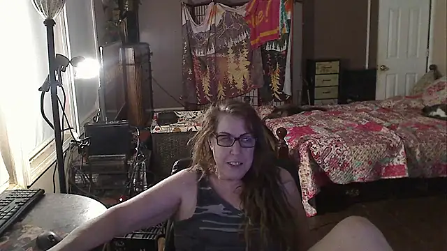 Snapshot of Ireallysquirt chatting on September 9, 2025, 2:22 am Ireallysquirt online show from September 9, 2025, 2:22 am