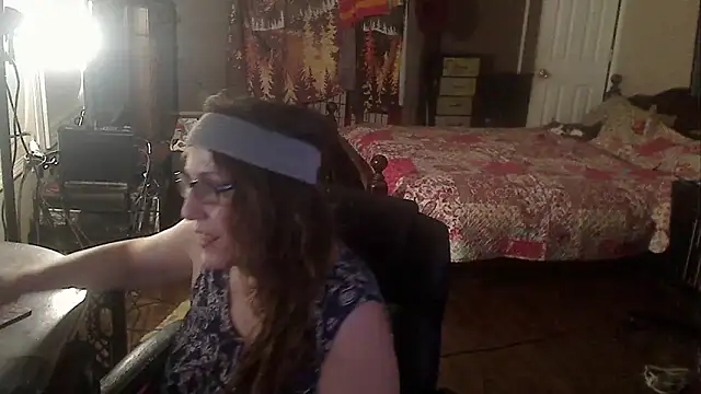 Snapshot of Ireallysquirt chatting on September 17, 2025, 11:28 pm Ireallysquirt online show from September 17, 2025, 11:28 pm