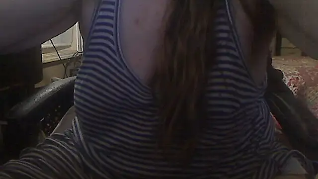 Snapshot of Ireallysquirt chatting on September 24, 2025, 12:14 am Ireallysquirt online show from September 24, 2025, 12:14 am