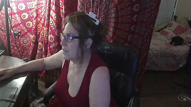 Snapshot of Ireallysquirt chatting on December 5, 2025, 3:59 am Ireallysquirt online show from December 5, 2025, 3:59 am