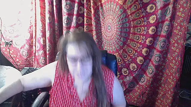 Snapshot of Ireallysquirt chatting on December 17, 2025, 2:06 am Ireallysquirt online show from December 17, 2025, 2:06 am