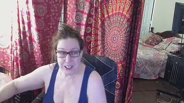 Snapshot of Ireallysquirt chatting on January 9, 2026, 4:04 am Ireallysquirt online show from January 9, 2026, 4:04 am