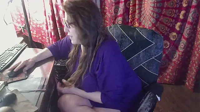 Snapshot of Ireallysquirt chatting on January 15, 2026, 10:53 am Ireallysquirt online show from January 15, 2026, 10:53 am