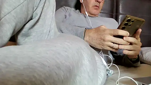 apollarda online show from March 17, 2025, 11:53 am