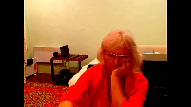 Natali7634 online show from October 8, 2025, 3:42 pm