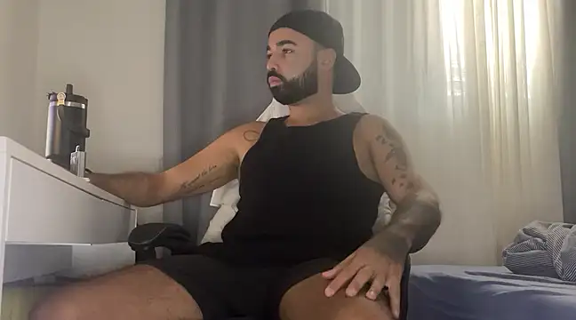 MiloCtc online show from February 20, 2025, 3:52 pm