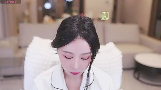 Snapshot of JayPope chatting on November 21, 2025, 12:59 pm JayPope online show from November 21, 2025, 12:59 pm