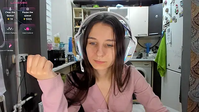  Nika Kik online show from February 11, 2026, 9:42 pm