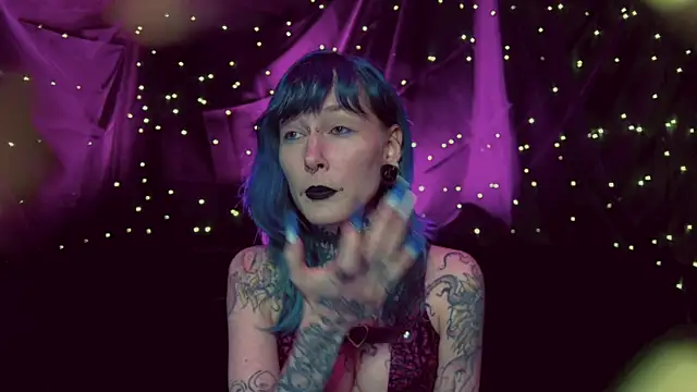 Littlespacemouse online show from November 5, 2025, 1:00 pm