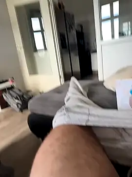 Snapshot of BuurningBoy chatting on September 22, 2025, 3:47 pm BuurningBoy online show from September 22, 2025, 3:47 pm