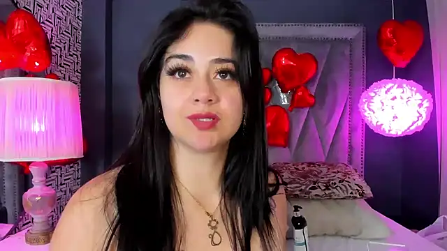 nahomi sweett online show from February 10, 2025, 2:05 pm