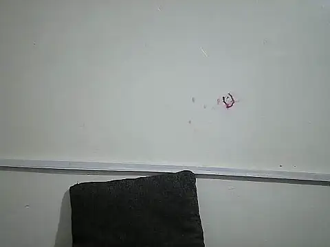 blackdollshe online show from December 15, 2025, 2:21 pm