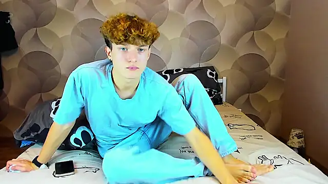 Ian Flor online show from November 24, 2025, 12:49 pm