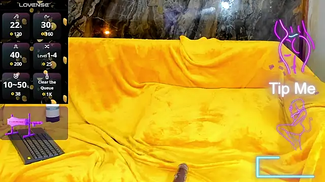 Hottwinkguys online show from February 10, 2025, 9:04 pm