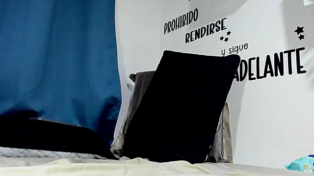 Aronxxs online show from November 3, 2025, 9:32 am