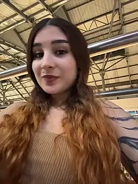 Mon Cherry online show from February 11, 2026, 1:21 am