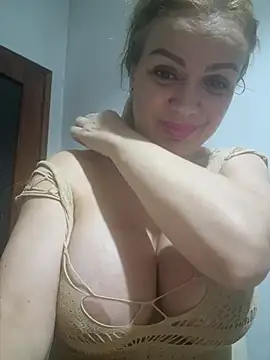 eva ragazzadolce online show from November 5, 2025, 2:11 am