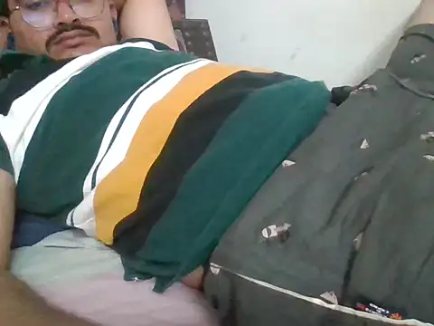 Snapshot of naughtymike0007 chatting on January 18, 2026, 4:11 pm naughtymike0007 online show from January 18, 2026, 4:11 pm