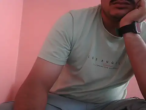 Snapshot of naughtymike0007 chatting on March 3, 2026, 8:42 am naughtymike0007 online show from March 3, 2026, 8:42 am