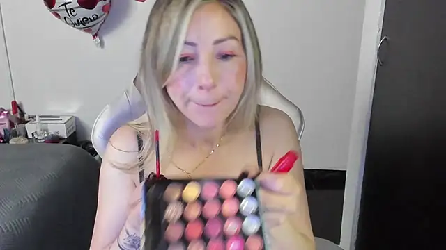 Andreina Suann online show from September 27, 2025, 12:10 pm