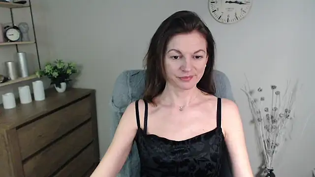 VivianWILD online show from January 10, 2025, 10:28 am