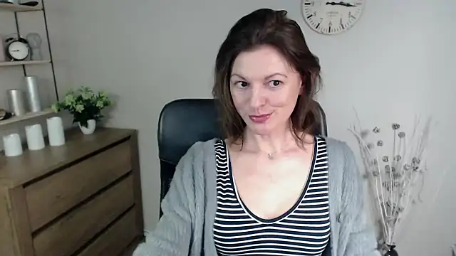 VivianWILD online show from January 11, 2025, 7:39 am