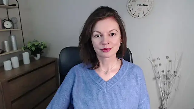 VivianWILD online show from January 13, 2025, 6:49 am