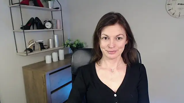 VivianWILD online show from February 12, 2025, 10:35 am