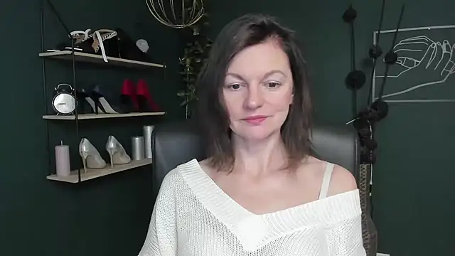 VivianWILD online show from September 27, 2025, 6:18 am