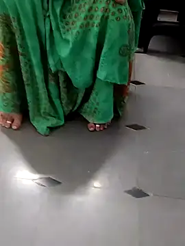 Snapshot of Januhot18 chatting on December 16, 2024, 8:41 am Januhot18 online show from December 16, 2024, 8:41 am