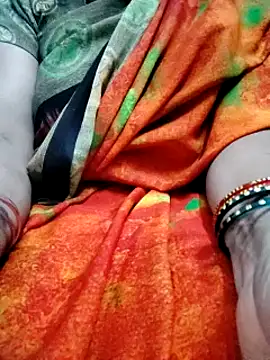 Snapshot of Januhot18 chatting on December 21, 2024, 11:01 am Januhot18 online show from December 21, 2024, 11:01 am