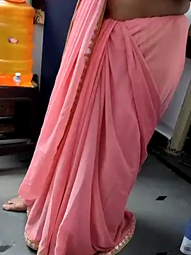 Snapshot of Januhot18 chatting on December 23, 2024, 4:50 pm Januhot18 online show from December 23, 2024, 4:50 pm