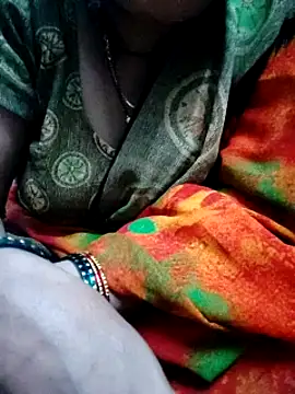 Snapshot of Januhot18 chatting on December 29, 2024, 6:27 pm Januhot18 online show from December 29, 2024, 6:27 pm