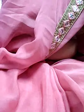 Snapshot of Januhot18 chatting on December 31, 2024, 7:42 am Januhot18 online show from December 31, 2024, 7:42 am