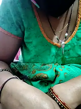 Snapshot of Januhot18 chatting on January 4, 2025, 7:24 am Januhot18 online show from January 4, 2025, 7:24 am