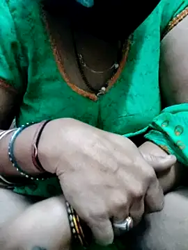 Snapshot of Januhot18 chatting on January 4, 2025, 3:17 pm Januhot18 online show from January 4, 2025, 3:17 pm